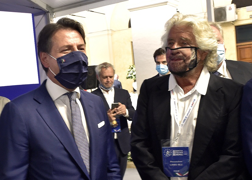 Grillo dice no a Conte “Eleggiamo il comitato direttivo su Rousseau”