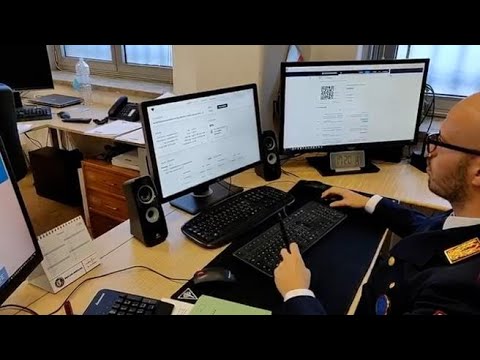Attacco hacker a Luxottica, continuano le indagini: perquisizioni in tutta Italia
