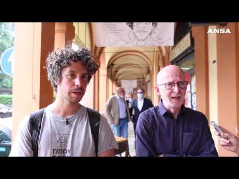 Patrick Zaki, a Bologna 50 ritratti per chiedere la liberazione