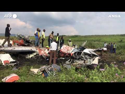 Congo, piccolo aereo si schianta vicino a Bukavu: tre morti