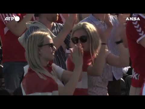 Europei, tifosi danesi a Copenaghen rendono omaggio a Eriksen