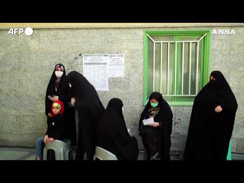 Iran, vince l’ultraconservatore Raisi: eletto presidente con il 61,9% delle preferenze