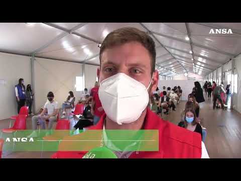 Covid, a Roma partono le vaccinazioni per gli studenti maturandi