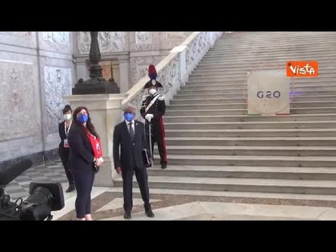 G20 di Napoli, Cingolani è in ritardo per l’accoglienza dei delegati e il ministro del Congo…