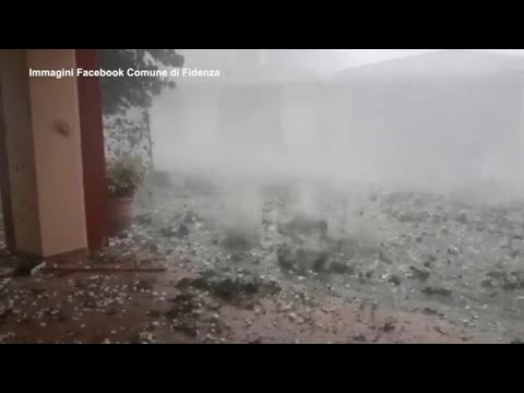 Tromba d’aria a Fidenza, la grandine è come un bombardamento
