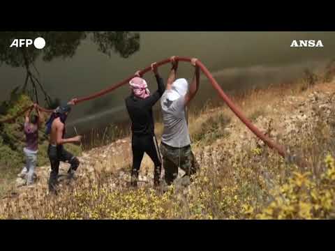 Libano, dilagano gli incendi: vittima un ragazzo di 15 anni