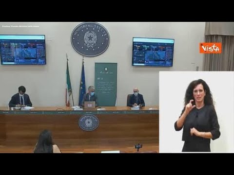 Vaccini, Rezza: «Su terza dose c’è ancora indecisione, mancano evidenze forti»