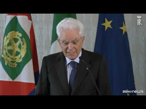 Mattarella: vaccinarsi è dovere, atto d’amore come dice il Papa