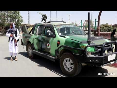 Afghanistan, controlli di talebani armati al confine con Pakistan