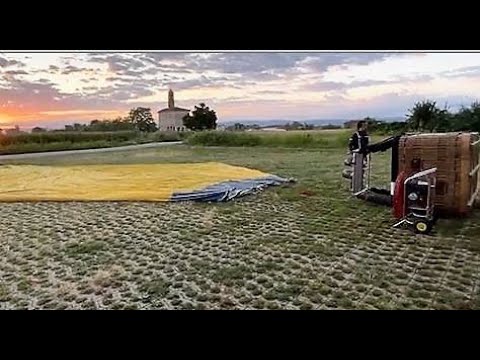 Alla scoperta delle colline (patrimonio dell’umanità) dove nasce il Barolo a bordo di una…
