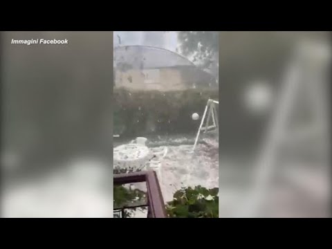 Maltempo in Piemonte, il video delle violente grandinate