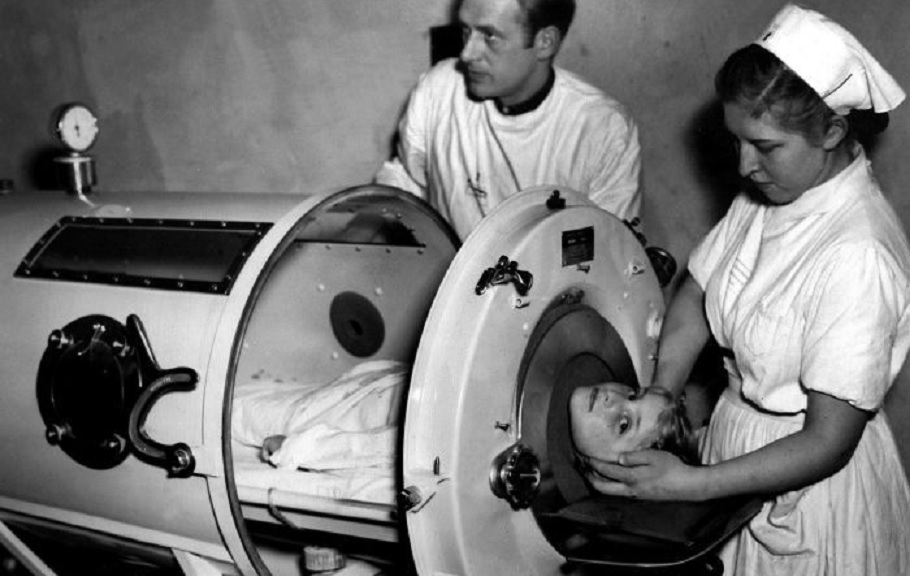 Un polmone d’acciaio contro la polio – La scarpa di Krusciov all’ONU – La furia di al-Qāʿida a Bali