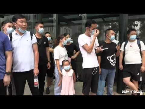 Crisi Evergrande, pesanti perdite per la Borsa di Hong Kong: -4%