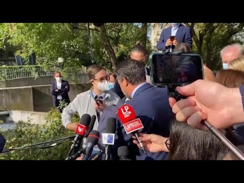 Salvini fa ironia su Greta Thunberg: «Lei è con Draghi, noi qua distruggiamo le rose»