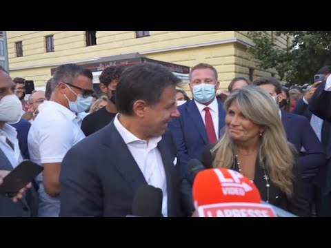 Milano, Conte a sostegno della candidata del M5s, ma sbaglia il cognome