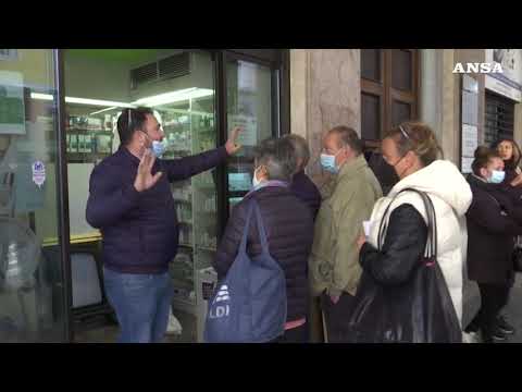 Code a Bolzano per l’abbonamento ai tamponi con lo sconto, 10 test per 50 euro