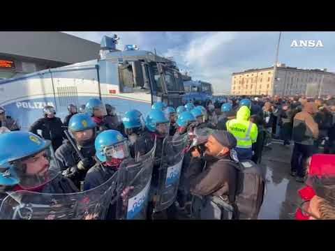 Green pass, cominciato sgombero al Porto di Trieste