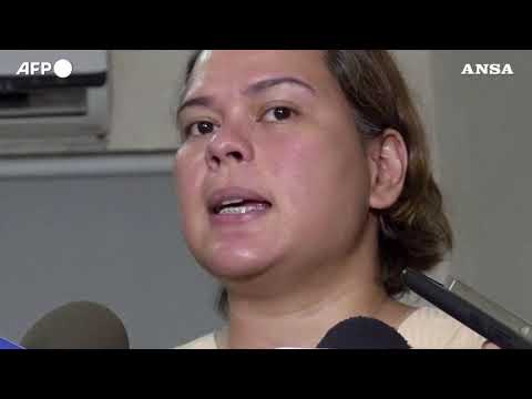Rodrigo Duterte si ritira e lancia la figlia alla guida delle Filippine
