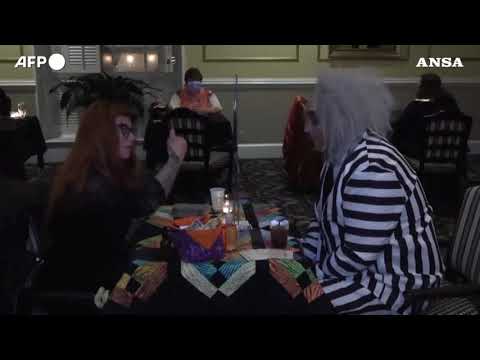 Usa, le streghe ritornano a Salem: la notte di Halloween balli e riti magici