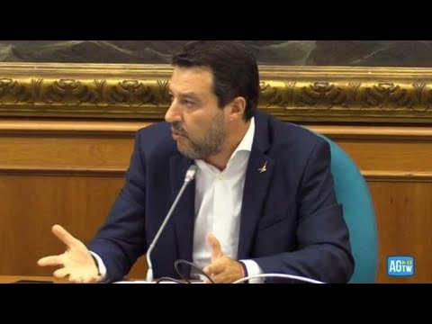Fisco, Salvini: «Mezz’ora per leggere il testo, Draghi cambi metodo»
