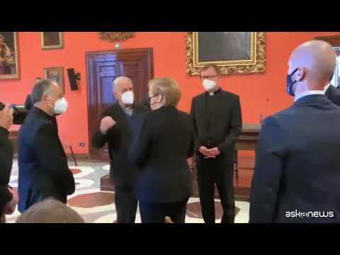 Merkel a Roma parla con i gesuiti di prevenzione degli abusi