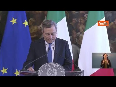 Draghi: «Merkel ci mancherà, ma la rivedremo in Italia»