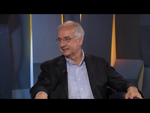 Veltroni: «Il mio giallo sull’anaconda. La politica? Sta fuori»