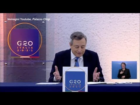 «Presidente, è inevitabile parlare di Italia». «No, è evitabilissimo», la gag tra Draghi e il…