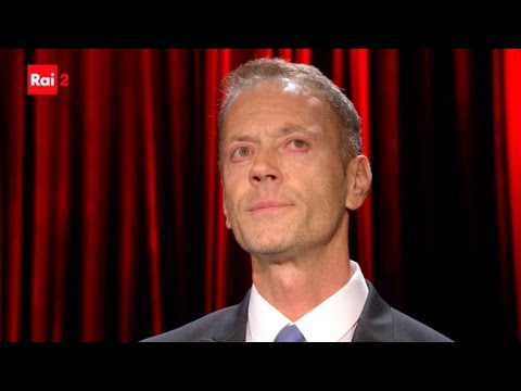 Rocco Siffredi si commuove in diretta per la mamma