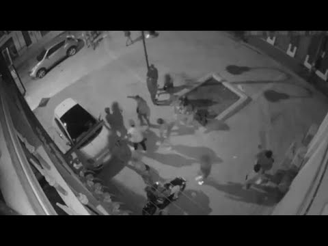 Foggia, pestarono due coetanei per 80 euro: arrestati cinque membri di una gang giovanile