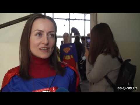 In Kosovo alpinisti supereroi per i bambini in ospedale