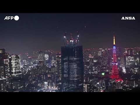 Le immagini dell’eclissi parziale di Luna, la piu’ lunga degli ultimi 600 anni