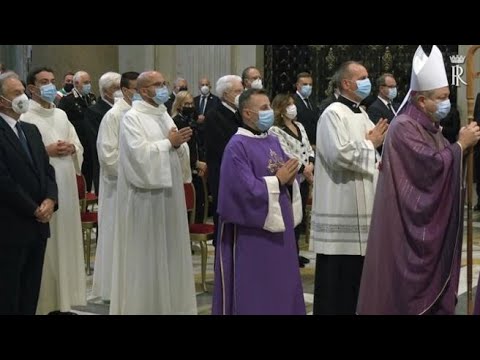 Roma, Mattarella alla santa messa in ricordo del feretro del milite ignoto