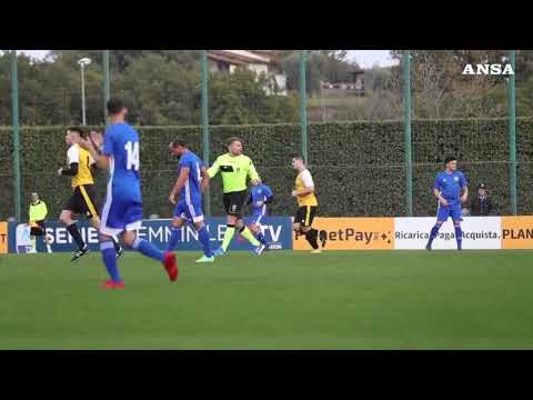 Ciro Immobile arbitro alla partita di beneficenza ” World Rom” vs “Squadra del papa”