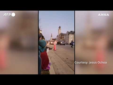 Piomba col Suv sulla parata di Natale, 5 morti in Usa