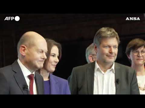 Germania, pronto il governo: Scholz cancelliere da dicembre