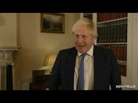 Migranti, 27 persone annegano nella Manica, Johnson: fare di più