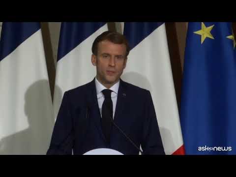 Migranti, scontro Francia-Gb: tweet Johnson fa infuriare Macron