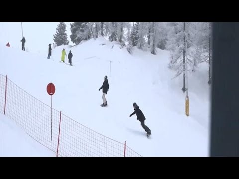 Si torna a sciare a Madonna di Campiglio, week-end tutto esaurito sulle piste