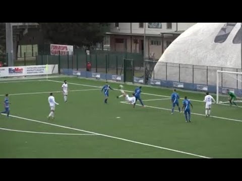 Renzi junior, la rovesciata per la vittoria del Prato. E la dedica a mamma Agnese