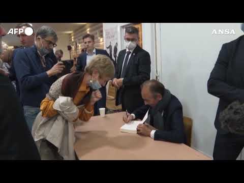 Francia: Zemmour irrita e delude, crolla nei sondaggi per l’Eliseo