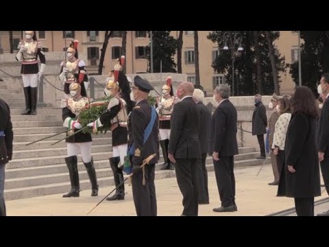 4 Novembre, Mattarella depone una corona d’alloro all’Altare della Patria per il centenario