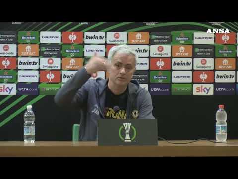 Roma-Bodo, Mourinho: “Gli arbitri sbagliano sempre contro di noi”