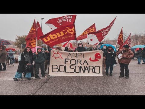 Cittadinanza a Bolsonaro, la protesta di Anpi e studenti: «Riconoscimento sbagliato»