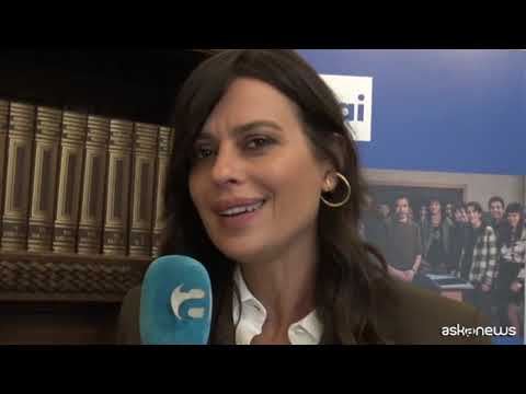 Gassman è “Un professore”. Claudia Pandolfi: ce ne fossero così