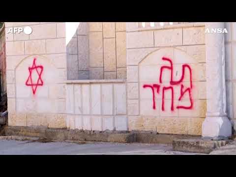Israele, scontri tra polizia e giovani palestinesi ad Al-Bireh