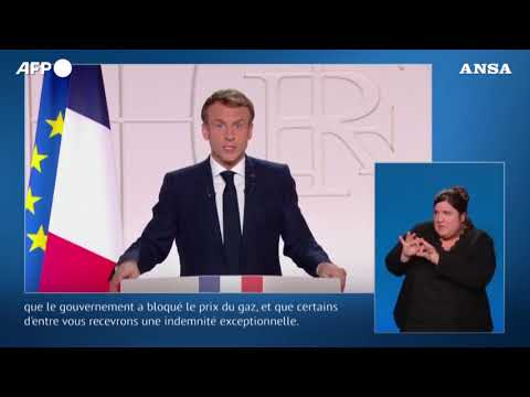 Macron in tv, Covid ma soprattutto campagna elettorale 