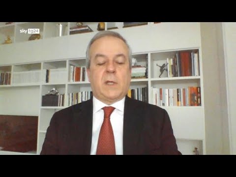 Covid, Locatelli: «Se i dati peggiorano, l’obbligo di mascherine all’aperto ipotesi concreta»