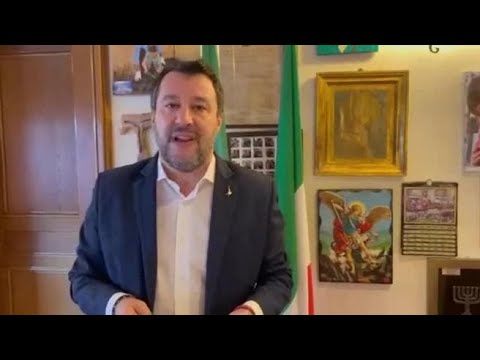 Salvini: «Il Cile sceglie: mi auguro che vinca il candidato di destra Kast». Polemiche del Pd:…