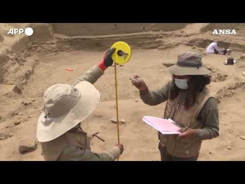 In Peru’ scoperta una mummia legata con corde e con le mani al volto, caratteristica unica